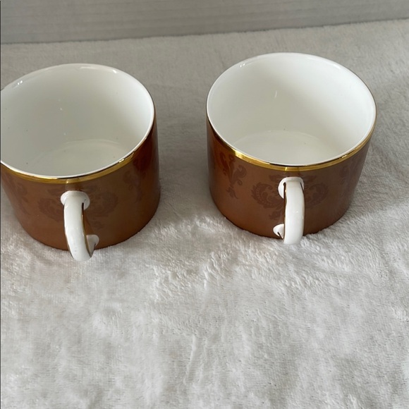 Mikasa Brown and Gold Coffee Mugs with Elegant Design - Picture 4 of 6